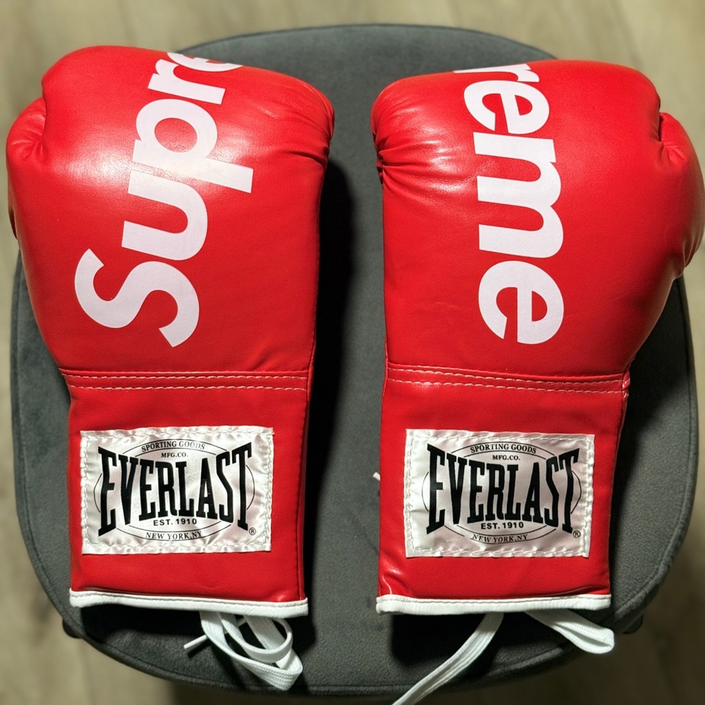 Supreme boxing gloves 12oz - 14oz cst*